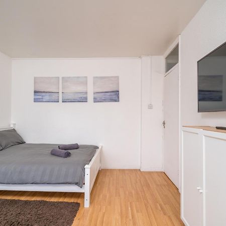 Spacious 1 Bed Flat In Dalston 런던 외부 사진
