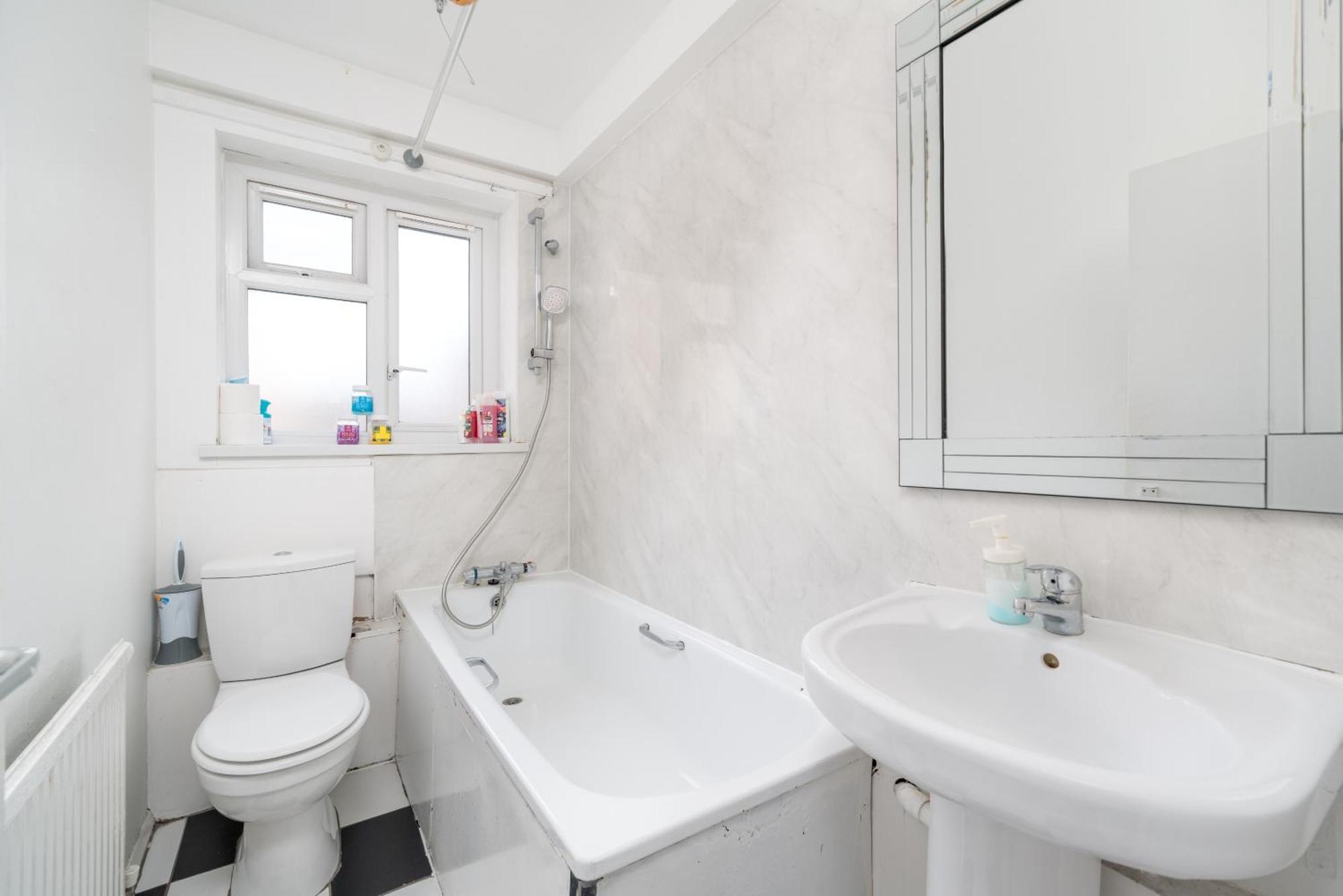 Spacious 1 Bed Flat In Dalston 런던 외부 사진