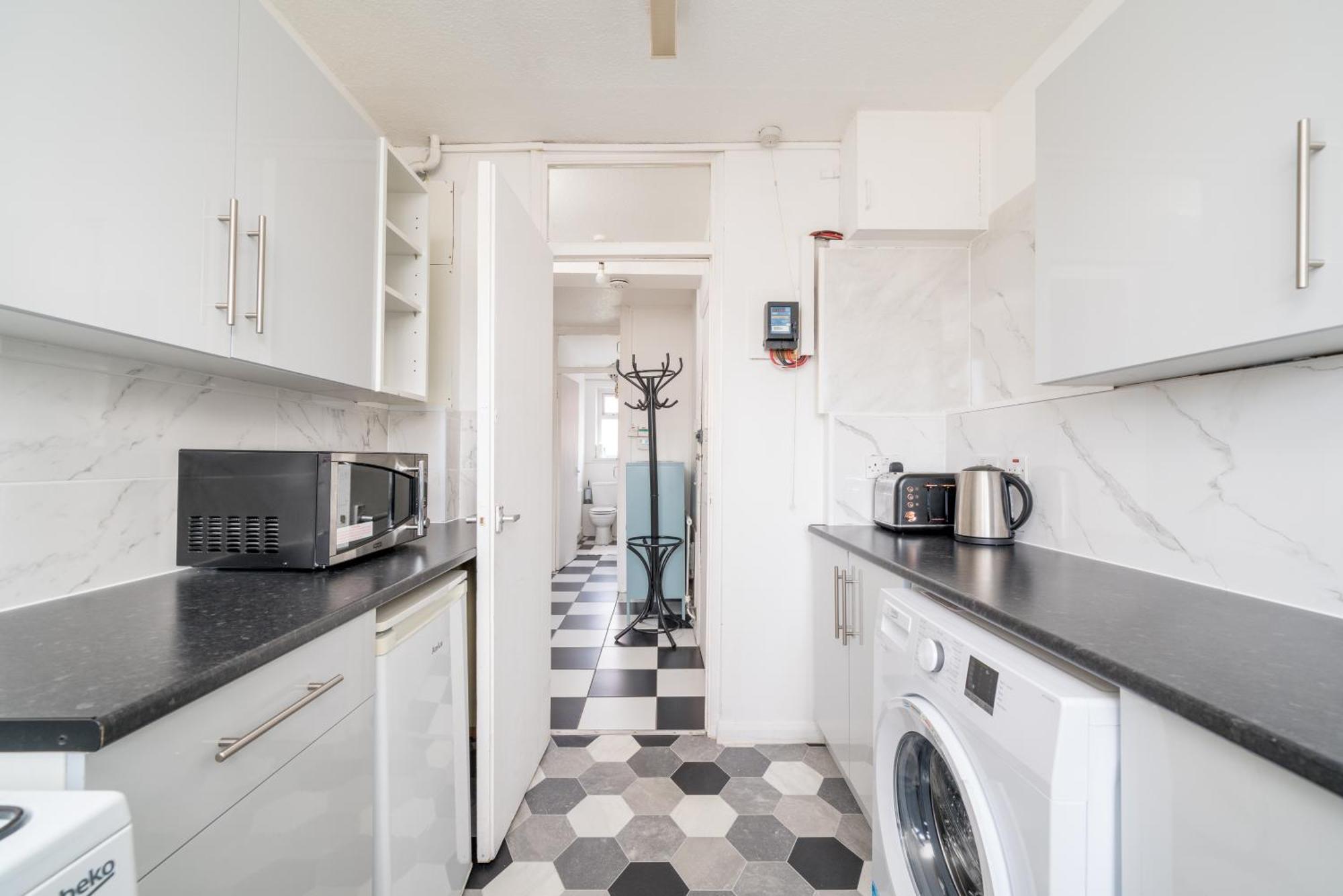 Spacious 1 Bed Flat In Dalston 런던 외부 사진