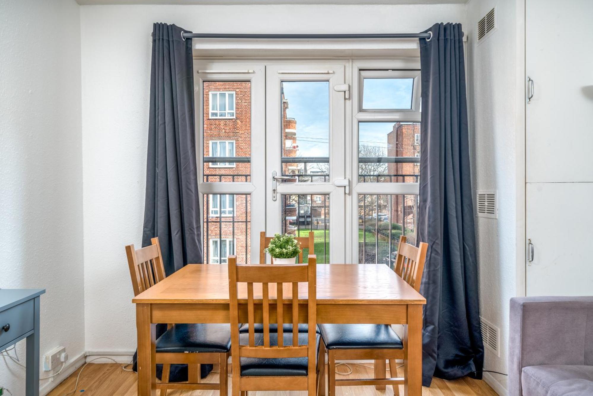 Spacious 1 Bed Flat In Dalston 런던 외부 사진